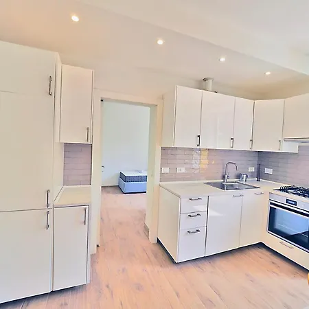 La Casa Di Lucia * Lerici